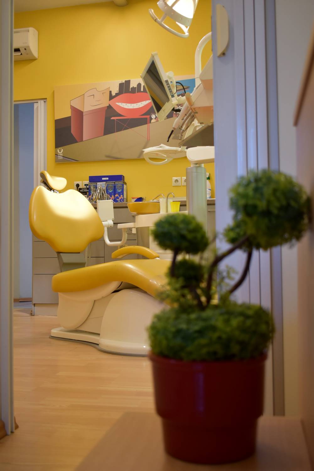 nikos spyropoulos orthodontikos iatreio patra